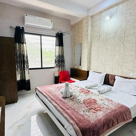 Hotel Kanha Palace Ujjain Exterior foto